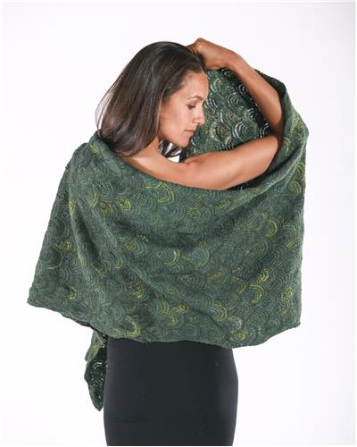 Vrouw Wolle - Nuno Pine Needles Wrap