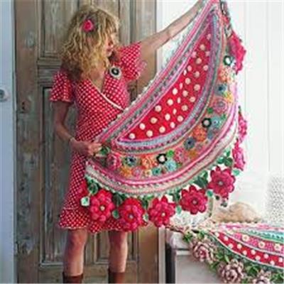 Crochet a stole or pillow with Adinda Zoutman