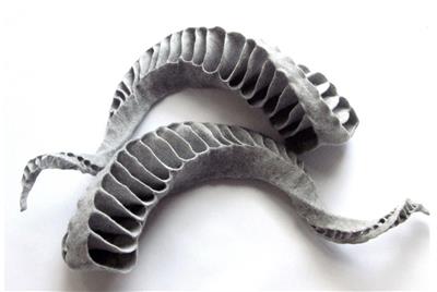 Vrouw Wolle - Playing around                                     Tribute to Charlotte Sehmisch