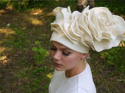 Hat made by E. Saari